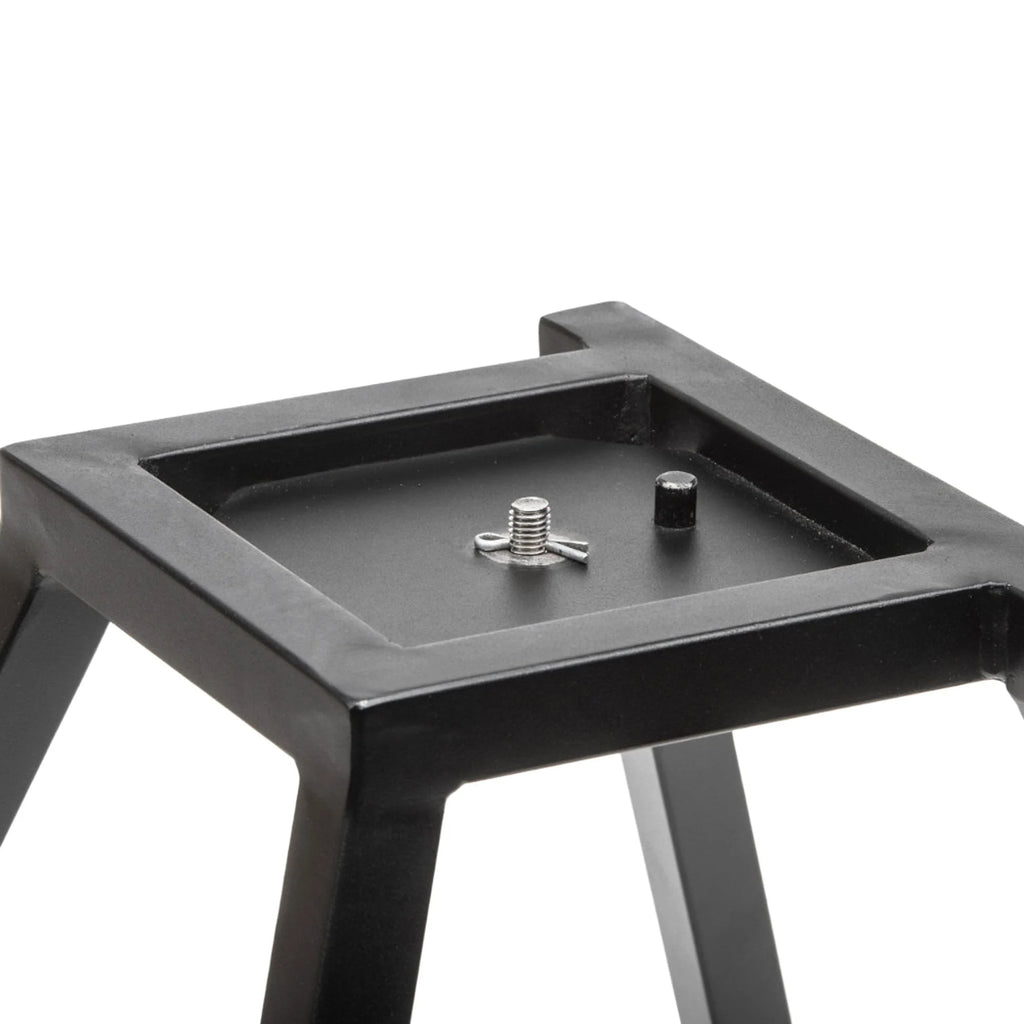 Linea Table Detail 1